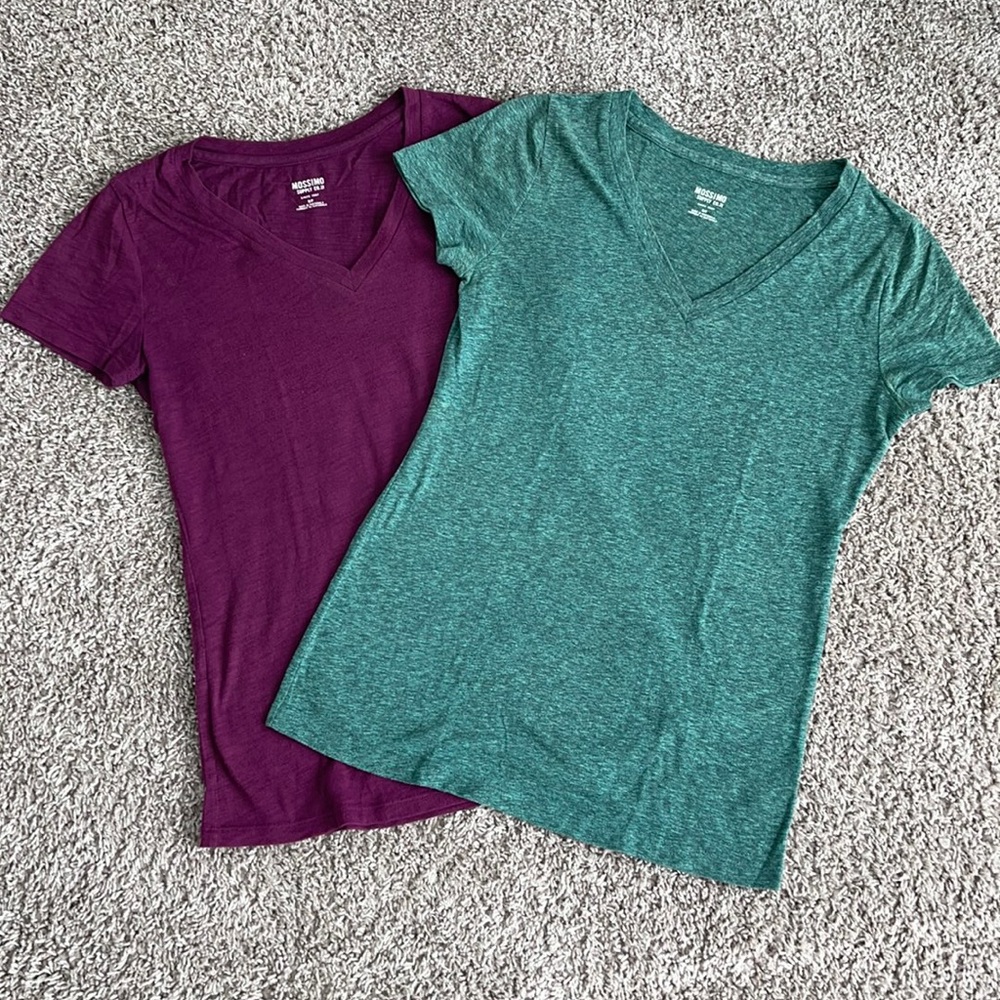 2 Women’s V-neck Tshirts
